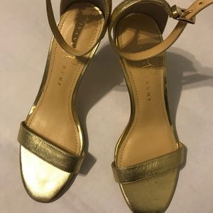 Ivanka Trump golden heel sandals. Size 7M